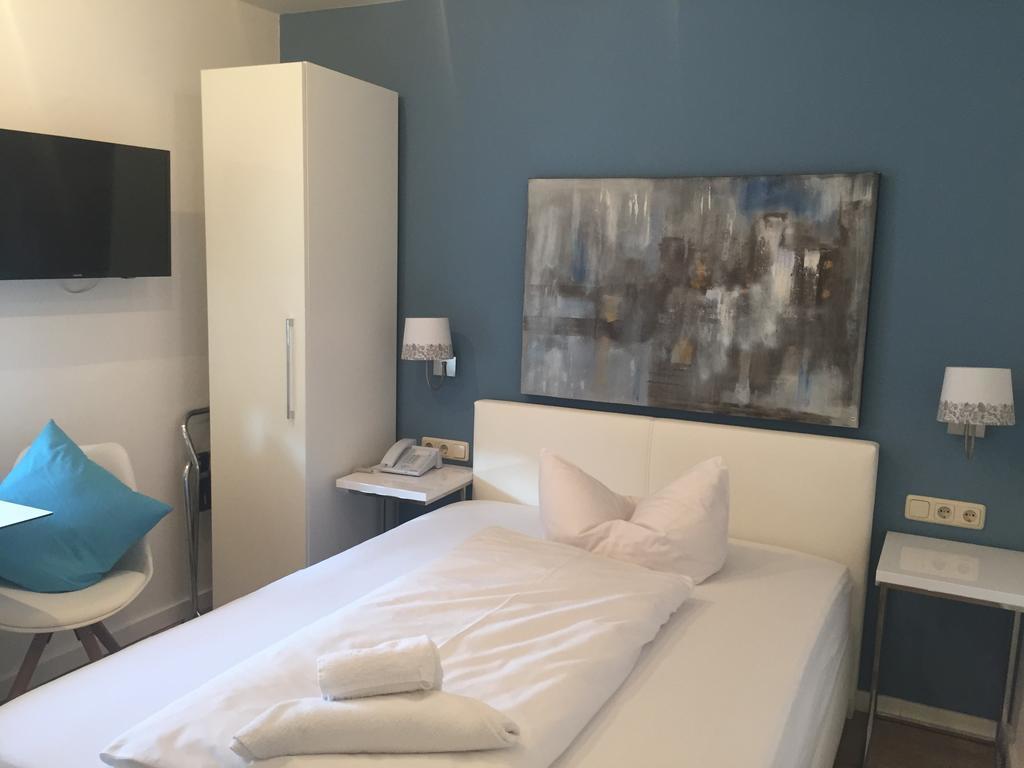 Arthotel Restaurant Pfeffermuehle Ingolstadt Værelse billede